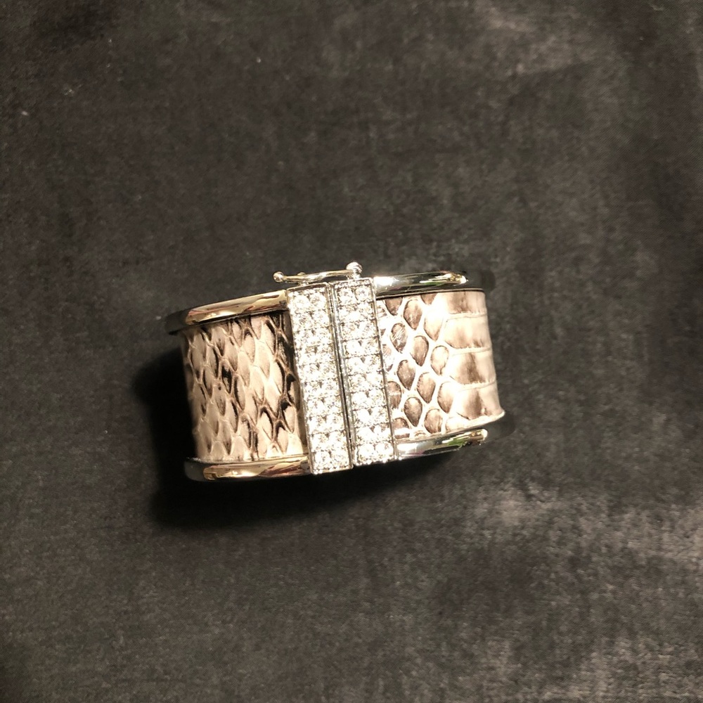 Snake skin bangle